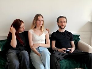 Amatööri 3-jotkut-2 Ranskan Domme Jakaa Suotuisa Kaveri.