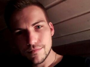 Astukaa Kiellettyyn Maailmaan Underground Gay Cam -esityksissä. Katso Upeita Emo-poikapuolia Tutkivat Rajojaan Kristallinkirkkaassa HD:ssä. Voyeurism Parhaimmillaan.