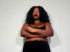 Ebony Gigantes Verkleint Je Om Haar Grote Kont In Leggings Te Aanbidden - Lady Latte