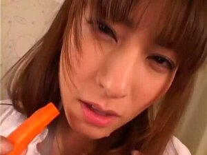 Wspaniała Japońska Laska Karen Kisaragi W Najlepszej Scenie JAV Z Małymi Cyckami