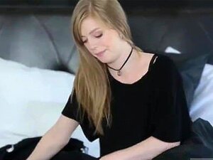 Amateur Ebony Cutie Solo Dildo Vaderlijk