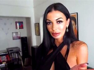 Overspelige Stiefmoeder Geeft Stiefzoon Een Pijpbeurt