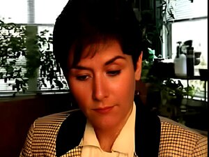 Снимао је своју похотну мачеху. F70