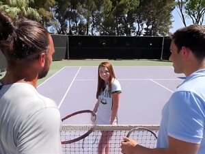 Piękna Tenisistka Mazy Myers Bierze Przerwę Od Tenisa, Aby Mieć Niesamowite Faciale. Oglądaj Jej Duże Cycki W Jakości 4K, Gdy Cię Zaspokaja Jak Nikt Inny.