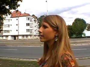 Dlakavi I Divlji Pušenje Na Otvorenom