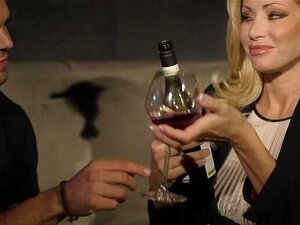 Italian Milfs Vittoria Risi Loves Anal And Cheats On Her Husband With A Fresh Stud.