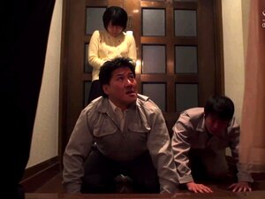 Lustful Japanese Housewife Has Two Guys Banging Her Snatch