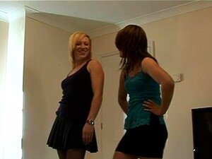 Axa Jay And Jessica Pressley Giving A Handjob