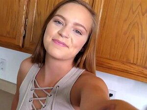 Mandy Summers Stevige Tieten En Geschoren Kutje