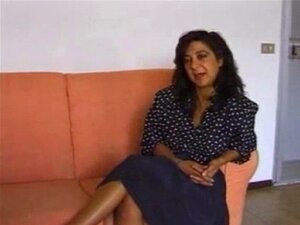 Italian Milf Casting (Camaster)