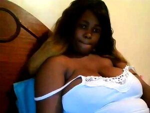 Busige Schwarze BBW Mit Riesigen Titten