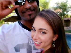 Brunette Babe Gobbles And Tugs Meaty Black Cock Outdoors