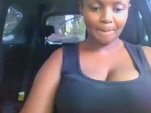 Afrikkalainen Milf Laukeaa Webkamerassa