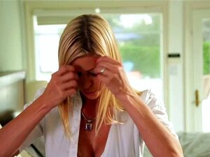 La Maldita Rebel Se Deja Chupar Su Coño Mojado Por Sus Mamás H