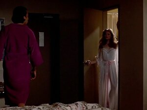 Kimberly McArthur, Jennifer Jason Leigh - Easy Money