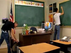 Gejowski Film The Nice Twinks Wciąż Są W Klasie Po