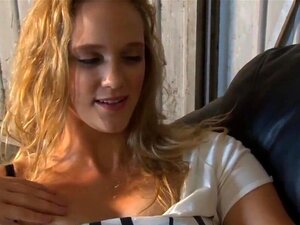 Slutty StepMom And Hot Cutie - LesWorship