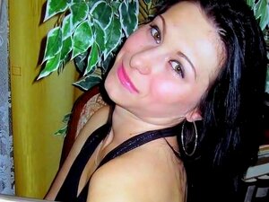 Mihaela Simonika Se Masturbando Sozinha E Se Masturbando Gostoso, Júnior MIHAELA SIMONIKA SOLO E PAU QUERENDO