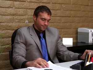 Muscled Hunk Penetrated In Ass By Boss, Muscled Hunk Penetrated In Ass By Boss In Office