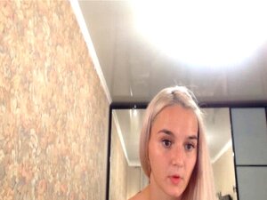 Chuda Blondynka Zaręczona Z Naughty Erotic Performance Na żywo. Zajebista Chuda Blondynka Da Ci Seksowne Zaangażowanie I Występ Na żywo W Kamerze. Będziesz Się Cieszyć, Jak Się Rozbiera I Pokazuje, Tylko Po To, By Zaspokoić Swój Występ. Jej Chude Ciało I 