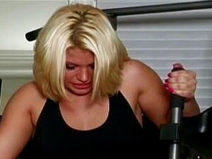 Włochata Blondynka Ssie Kutasa