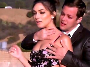 Deepika Padukone Faz Um Boquete E Faz Sexo Oral