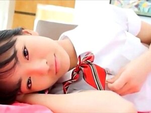 Sexy Japanese Schoolgirl #2 (Softcore)