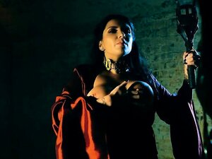 Big Boobs Evil Queen Romi Rain Anal Pounded By John Doe