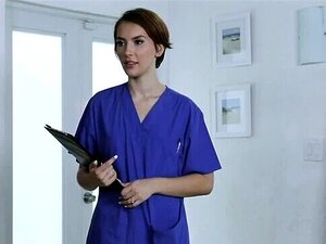 Heet Nympho Verpleegster Stiefzus Helpt Stiefbroer-Natalie Porkman