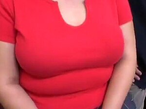 Downblouse attempt on a chubby Japanese girl with big tits