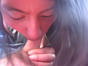 Yesenia Houdt Ervan Om Pijpen Te Geven Voor Geld