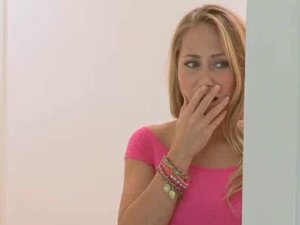 Две плавуше имају савршене пичке и округлу гузу за јебање