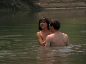 Cewek Mandi Di Sungai Unrated Videos