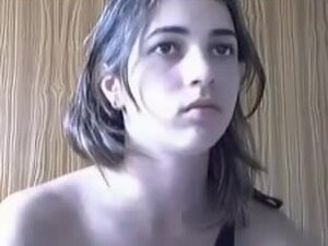 18-годишња незрела на камери. веома секси